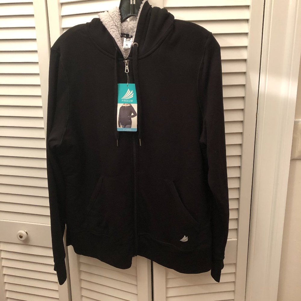 Free2B black Luxe sherpa hoodie with drawstrings, fleece lining, XL NWT